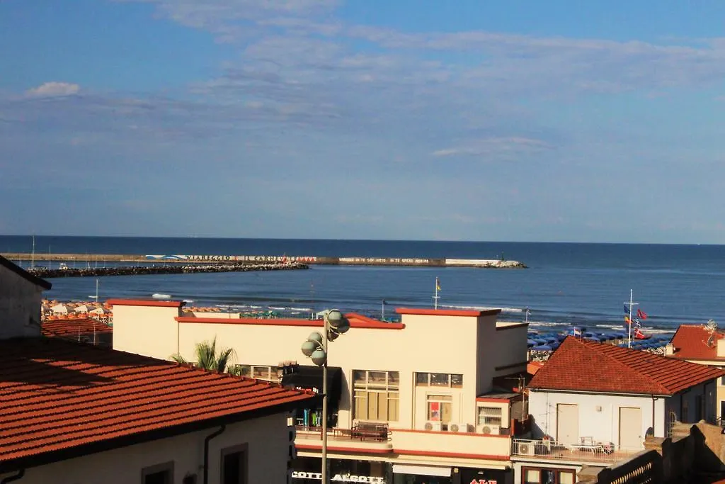 ***  Hotel Mirage Viareggio Italy